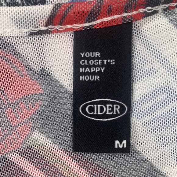 Cider Mesh Abstract Pattern Top Short Sleeve Size M Pullover - Picture 13 of 13